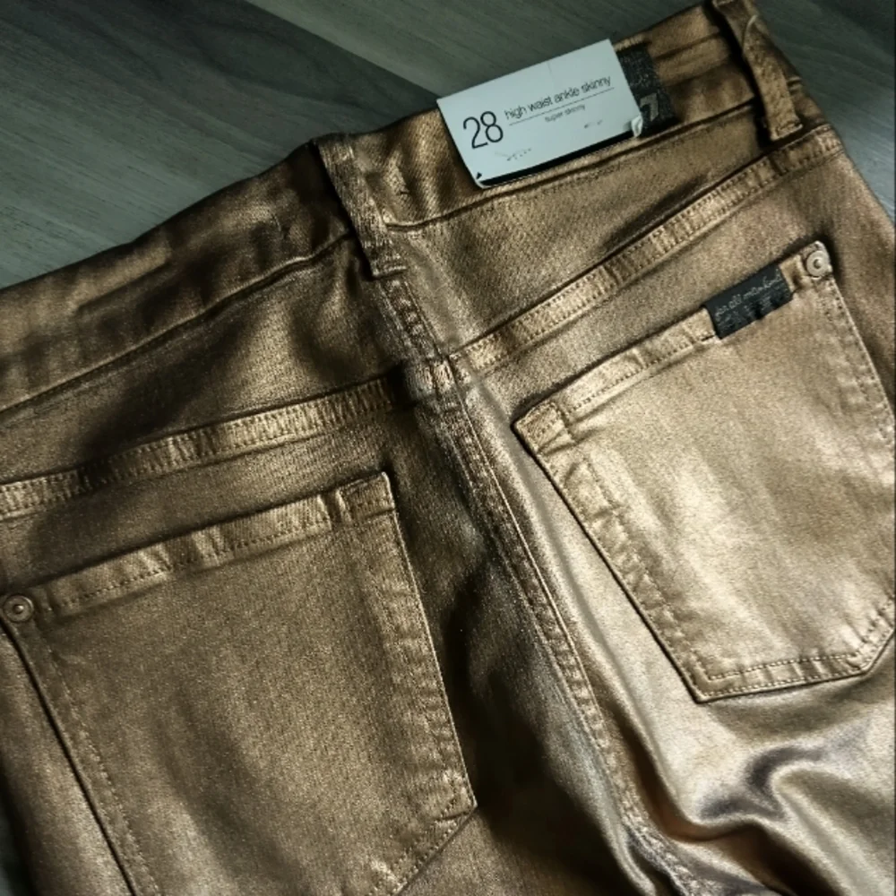 7 For All Mankind Metallic Gold High Waist Skinny Jeans - Picture 7 of 9